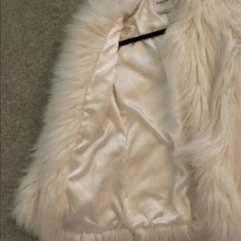Bebe XS white shaggy Mongolian faux fur coat jacket - Picture 5 of 6